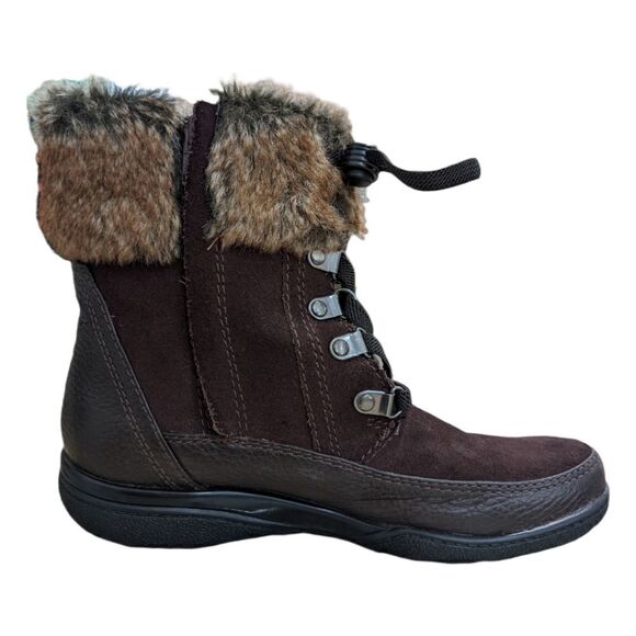 Clarks Women's Brown Suede Faux Fur Ankle Boots Size 6M NWOT - Picture 4 of 12